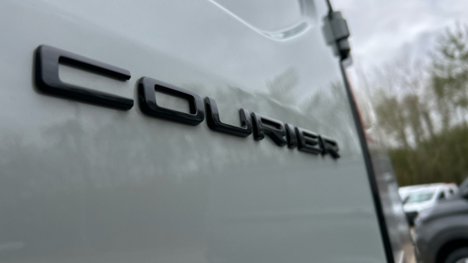 Ford Transit Courier Diesel 1.5 EcoBlue Trend Van - Image 34